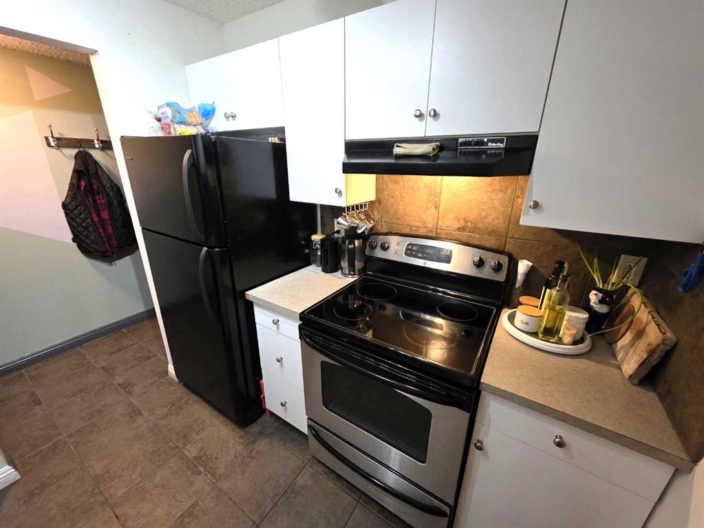 Picture for 108, 647 1 Avenue NE