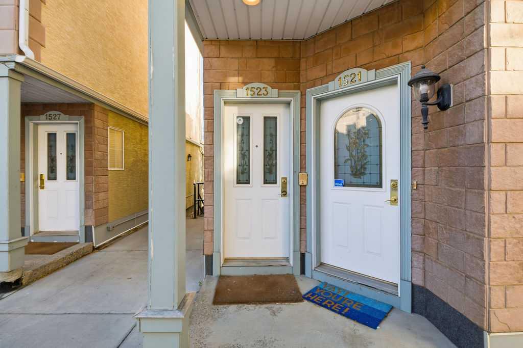 Picture for 1523 11 Street SW