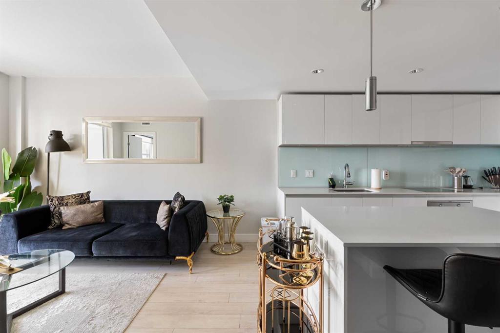 Picture for 808, 1188 3 Street SE