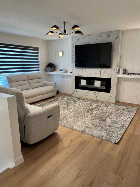 Picture for 387 Templeview Drive NE