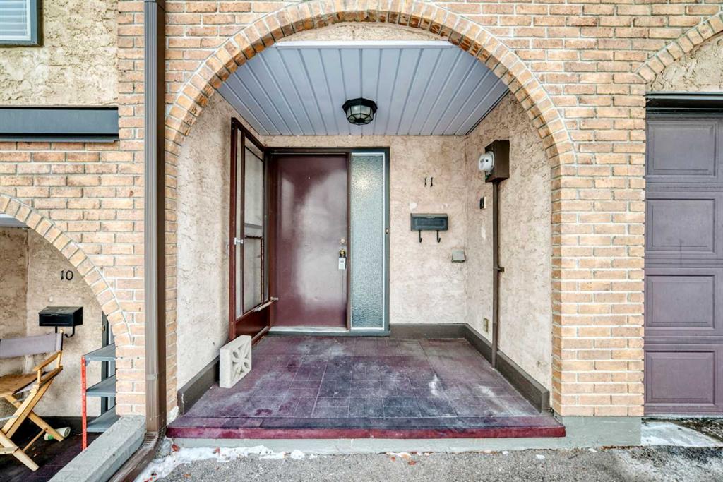 Picture for 11, 1011 Canterbury Drive SW