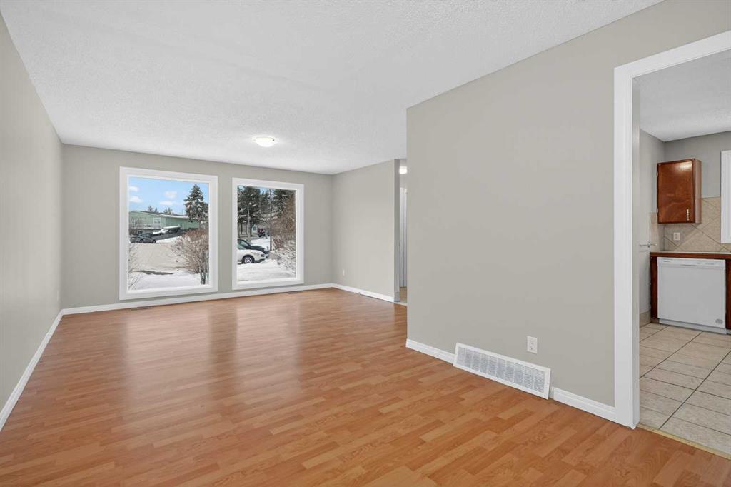 Picture for 34 Marbank Place NE