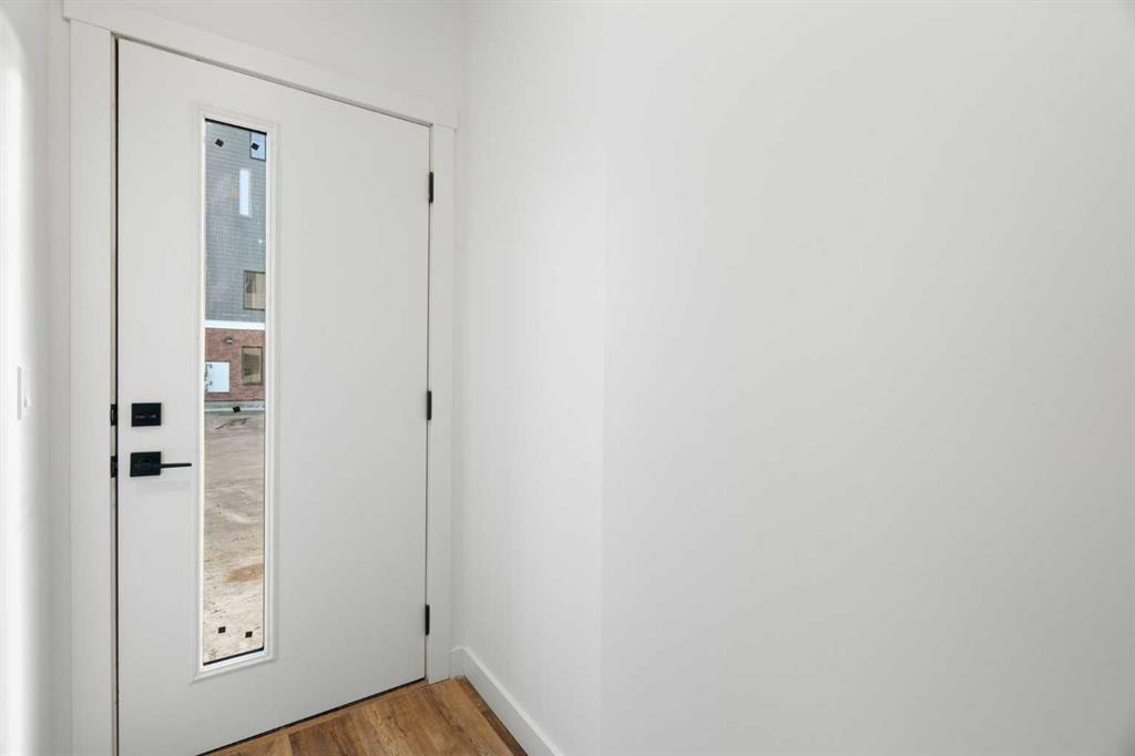 Picture for 208, 156 Park Street 