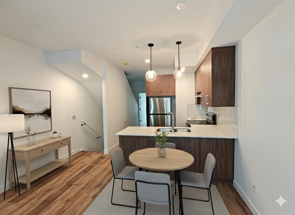 Picture for 208, 156 Park Street 