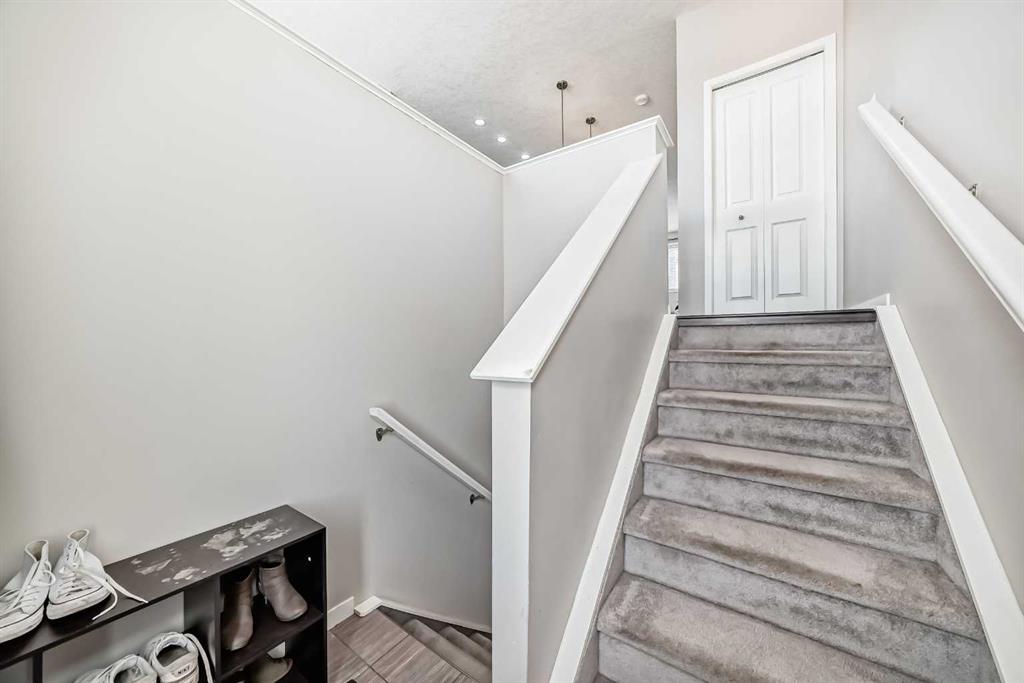 Picture for 656 Copperpond Boulevard SE