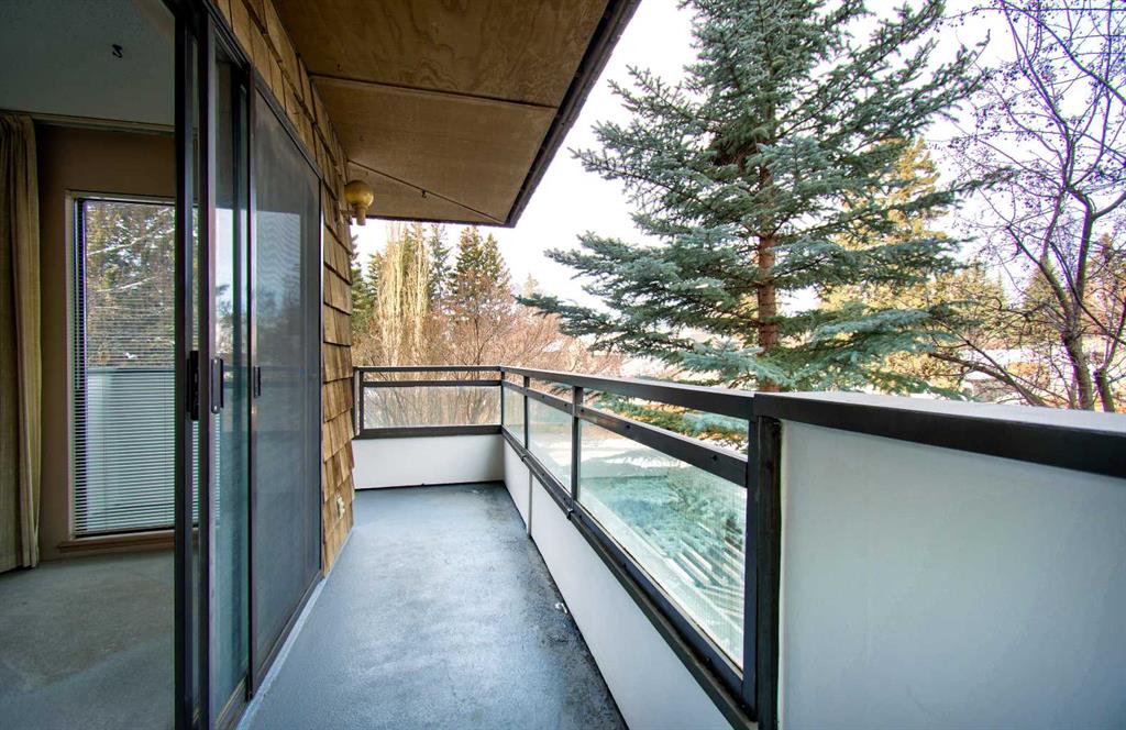 Picture for 203, 3719B 49 Street NW