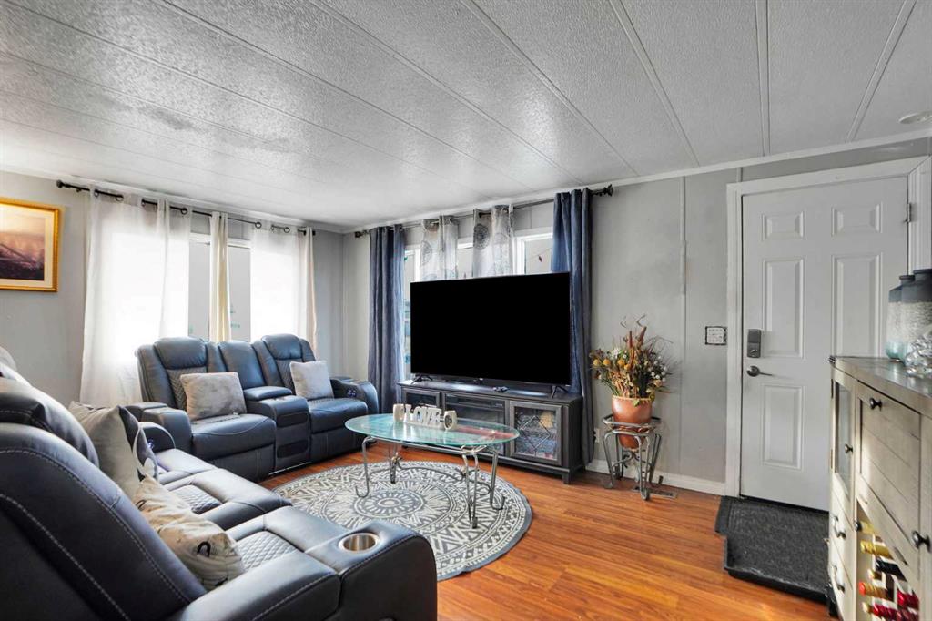 Picture for 344, 6220 17 Avenue SE