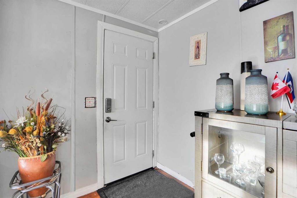 Picture for 344, 6220 17 Avenue SE