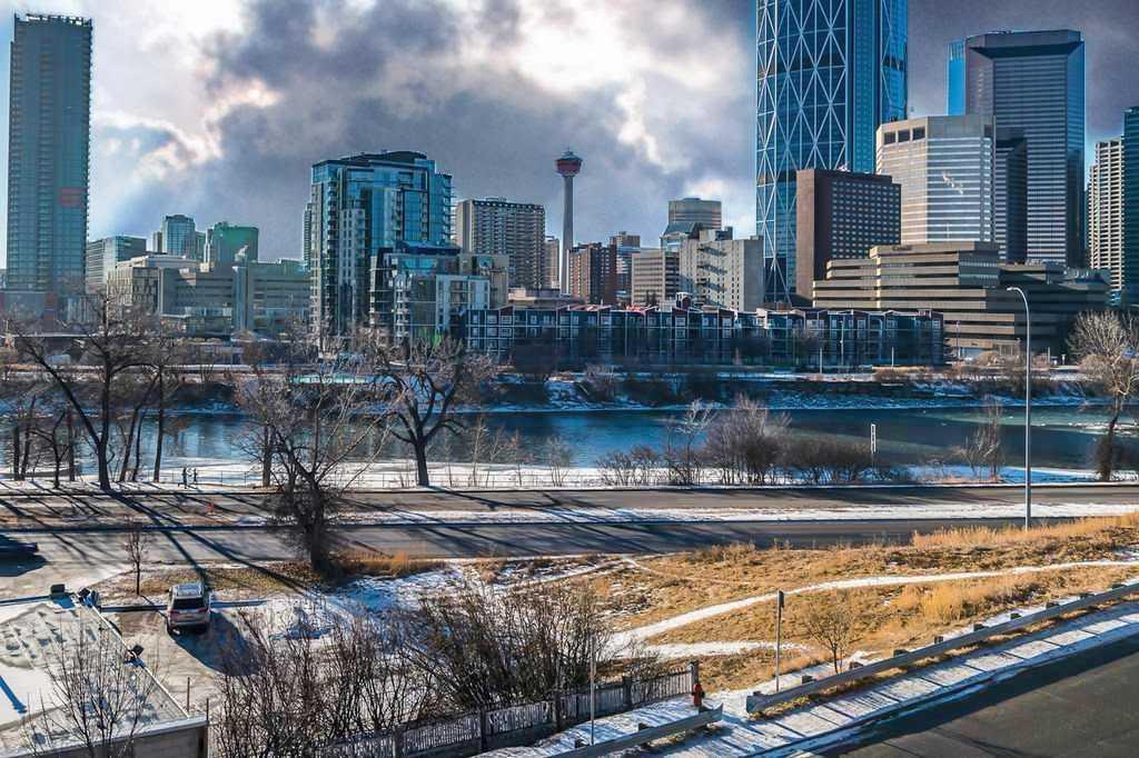 Picture for 202, 414 Meredith Road NE