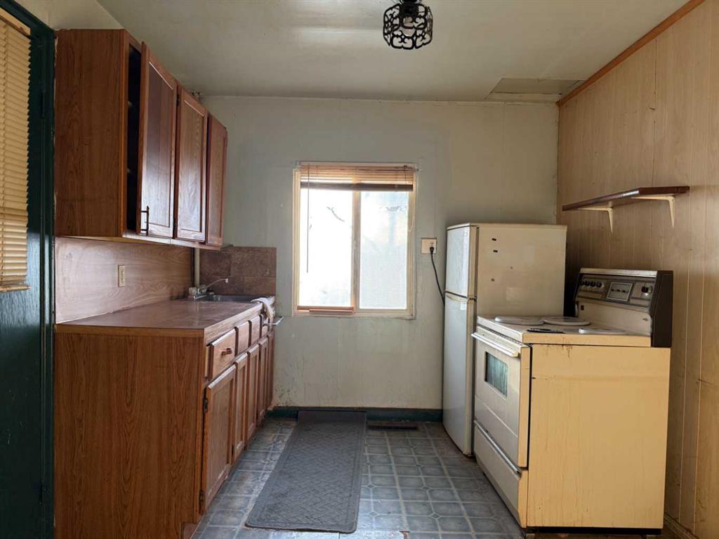 Picture for 526 4 Street S