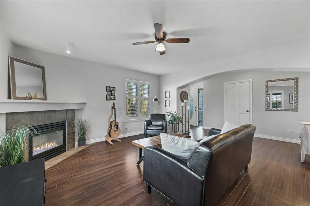 Picture for 60 Canoe Cove SW