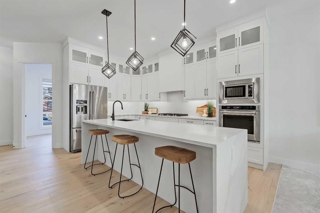 Picture for 911 22 Avenue NW