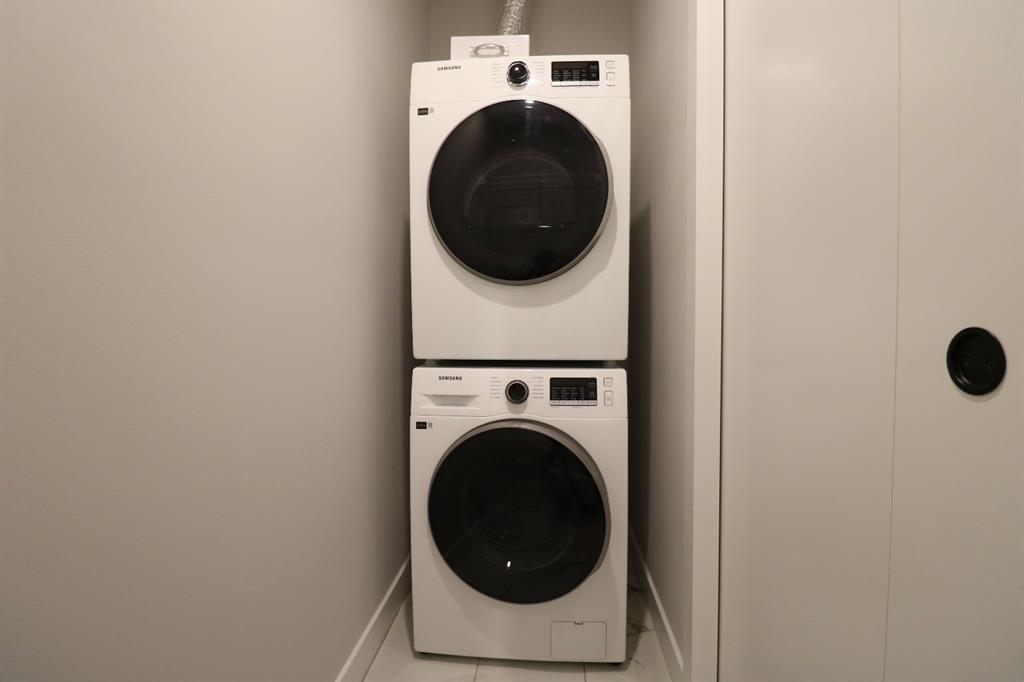 Picture for 508, 110 18A Street NW