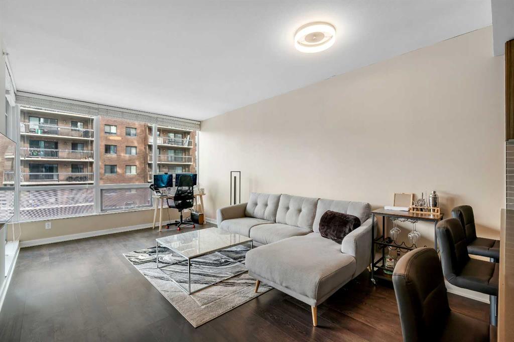 Picture for 407, 626 14 Avenue SW