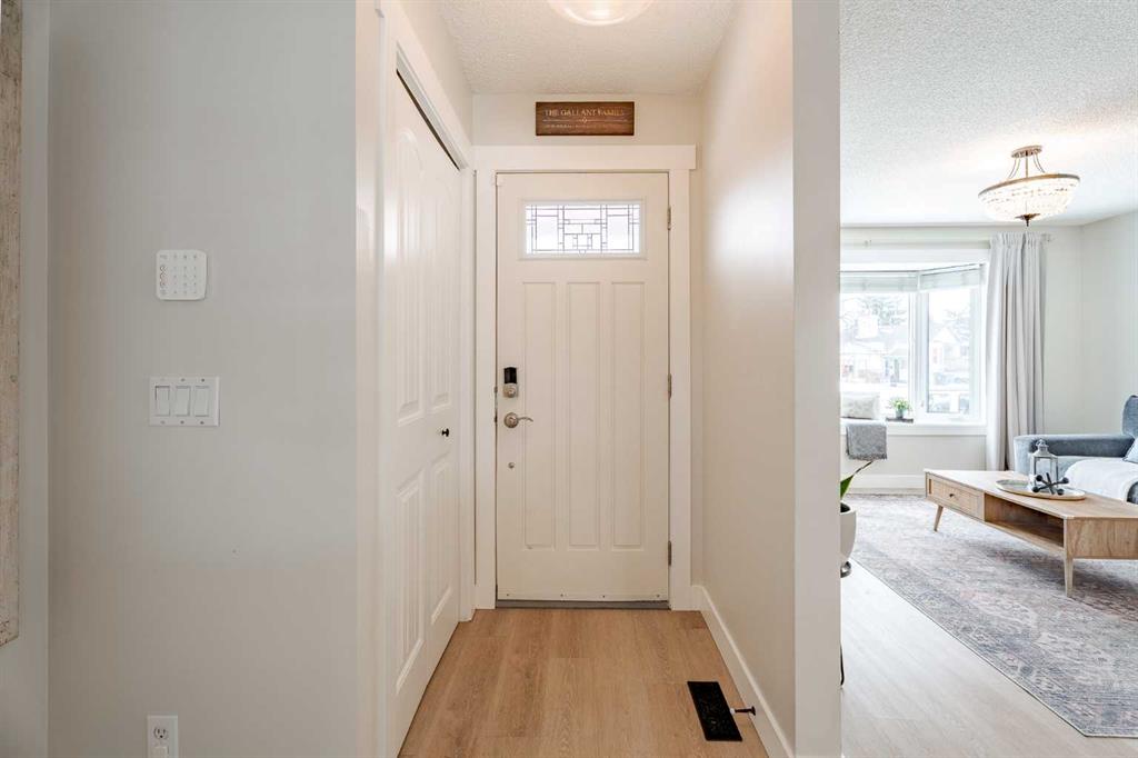 Picture for 531 Deerpath Court SE