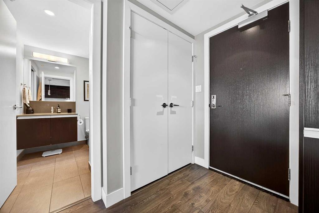 Picture for 2308, 1122 3 Street SE