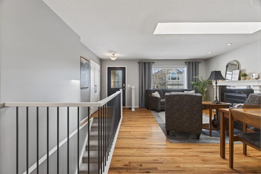 Picture for 51 Crystalridge Crescent 