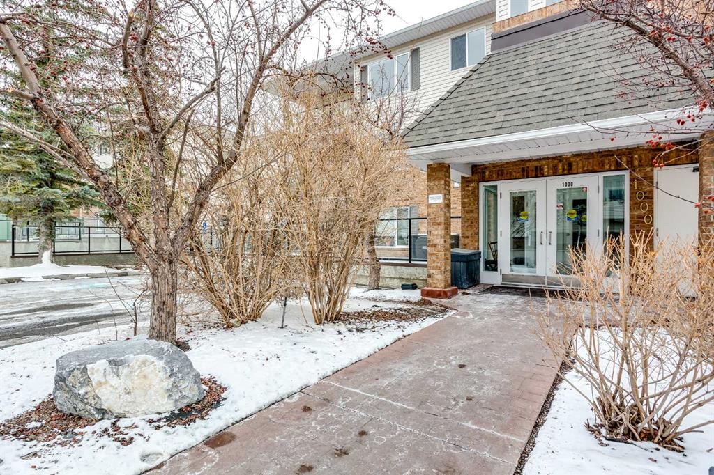 Picture for 1205, 950 Arbour Lake Road NW