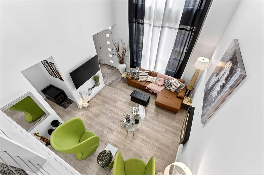 Picture for 42 Heirloom Manor SE