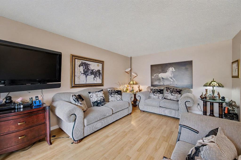 Picture for 983 Woodbine Boulevard SW