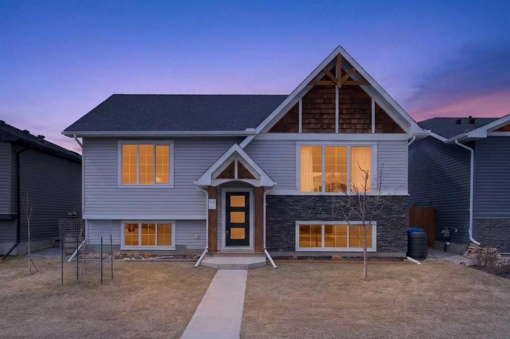 Picture for 612 Country Meadows Close NW