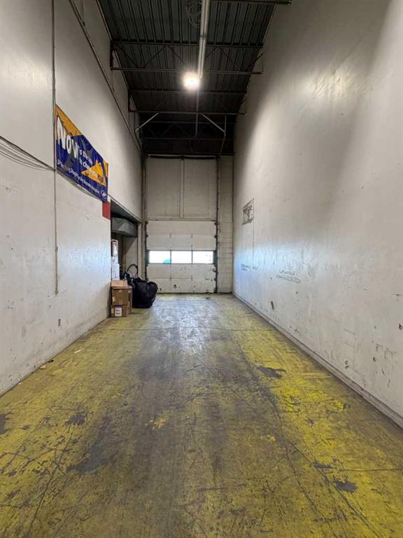 Picture for 3, 1415 28 Street NE