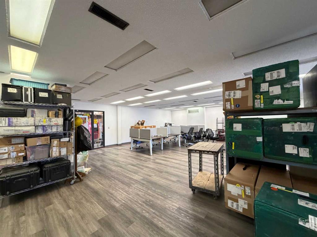 Picture for 3, 1415 28 Street NE