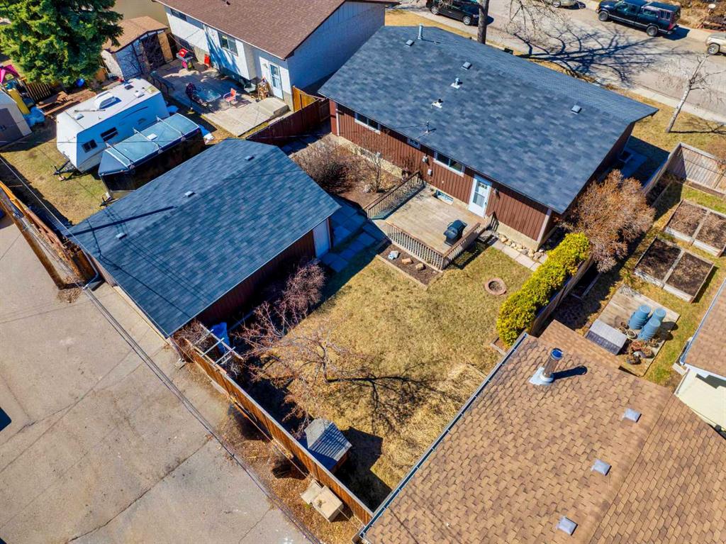 Picture for 23 Queen Isabella Close SE