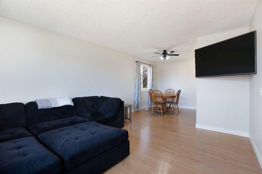 Picture for 23 Queen Isabella Close SE