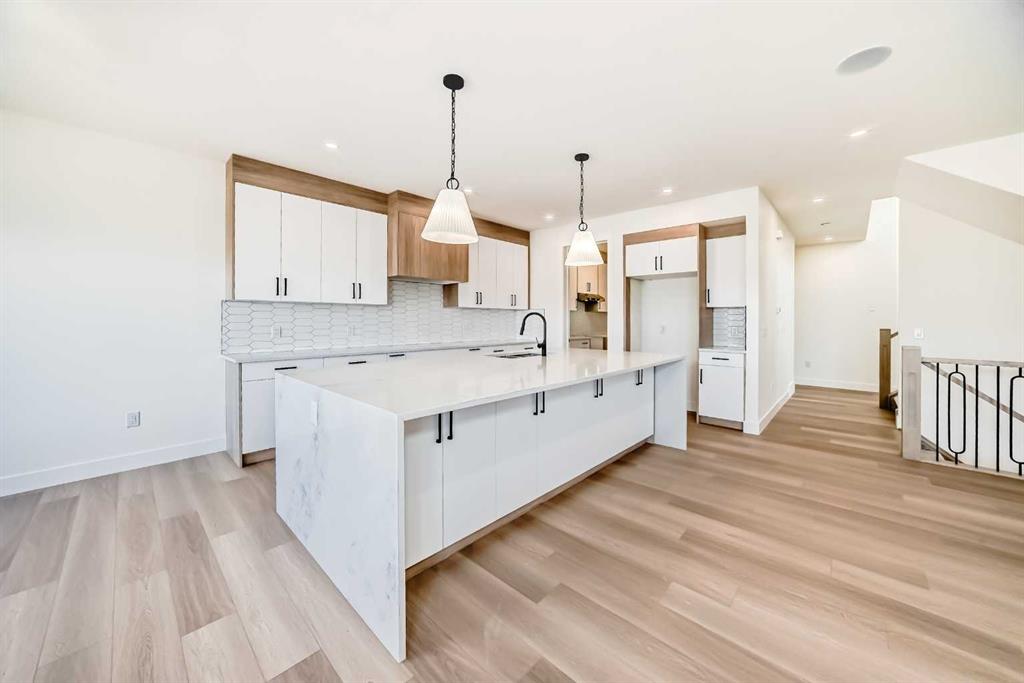 Picture for 379 Rivercrest Road 