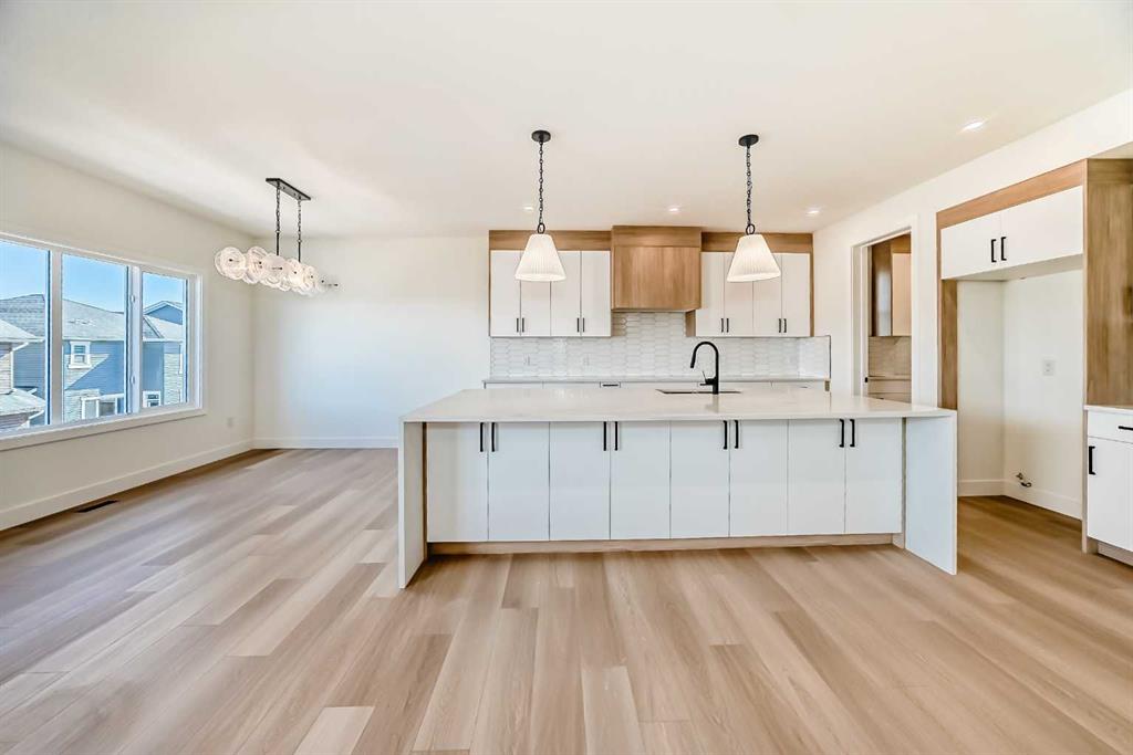 Picture for 379 Rivercrest Road 