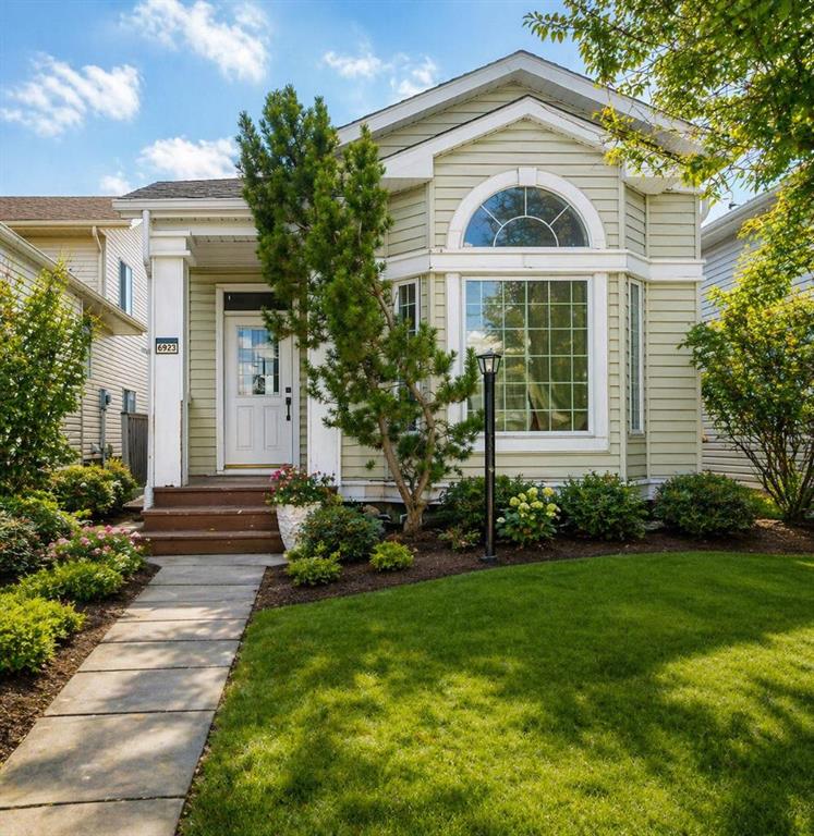 Picture for 6923 Laguna Way NE