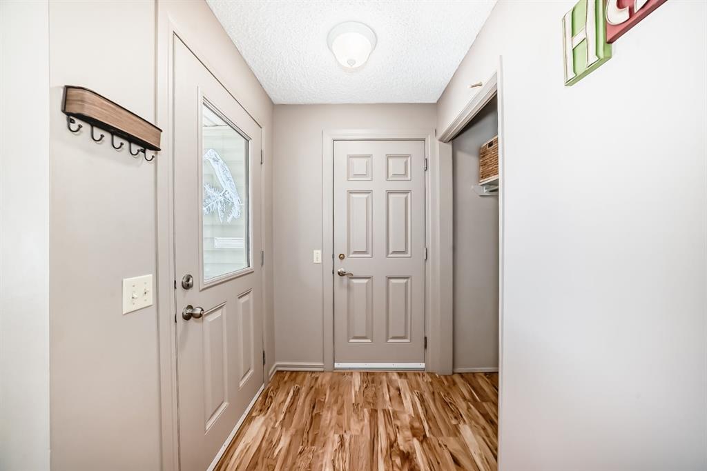 Picture for 87 Berwick Crescent NW