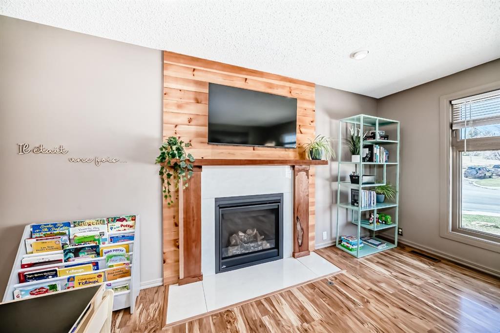 Picture for 87 Berwick Crescent NW