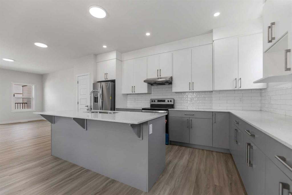 Picture for 803, 90 Corner Meadows Manor NE