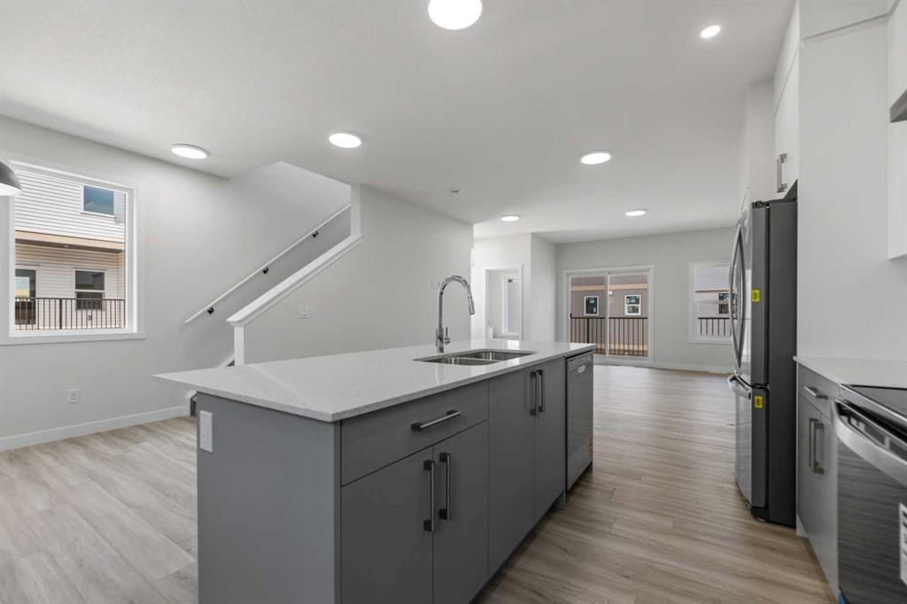 Picture for 803, 90 Corner Meadows Manor NE