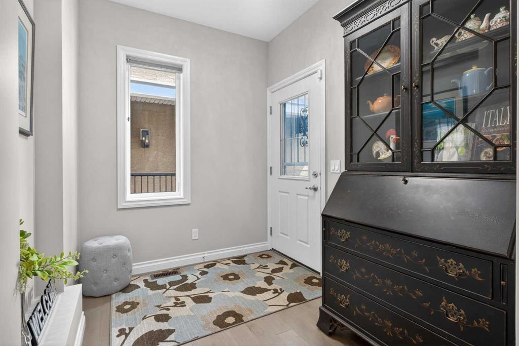 Picture for 73 Rockyvale Green NW