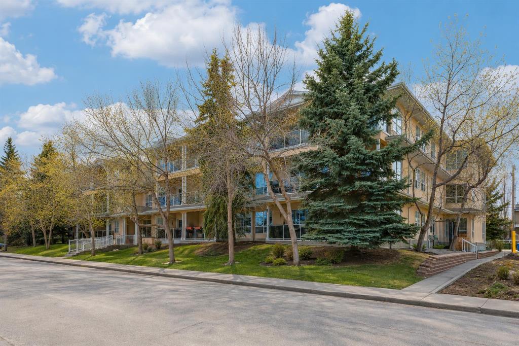 Picture for 304, 1919 31 Street SW
