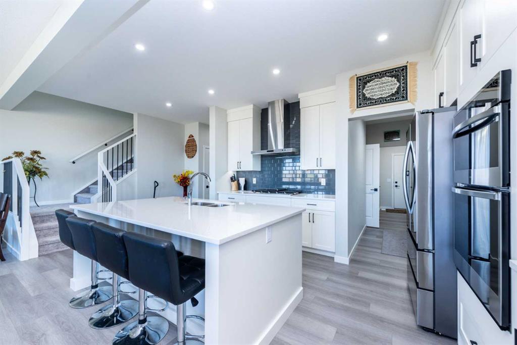 Picture for 46 Savoy Landing SE