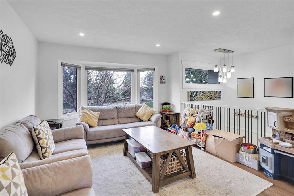 Picture for 5702 Brenner Crescent NW