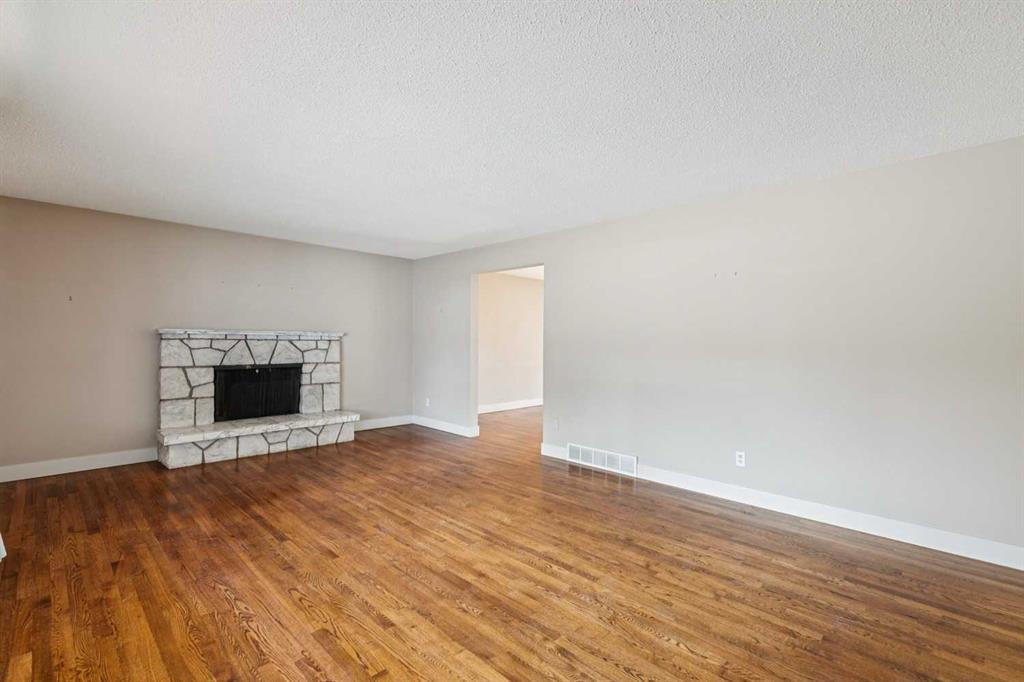 Picture for 1207 Baldwin Crescent SW