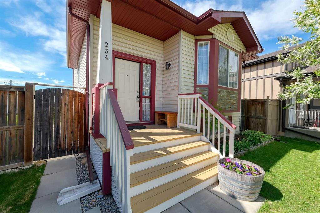 Picture for 234 Martinvalley Mews NE