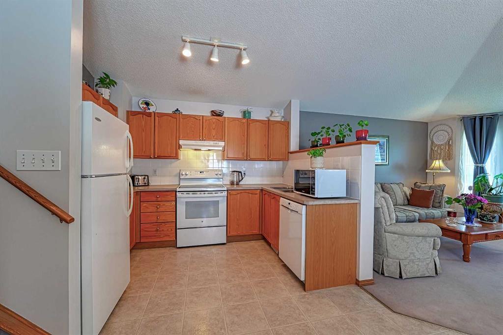 Picture for 234 Martinvalley Mews NE