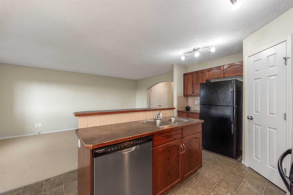 Picture for 276 Taralake Terrace NE