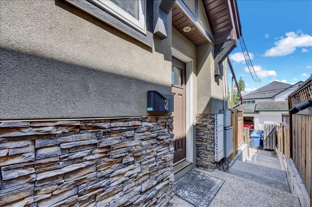 Picture for 2, 3712 16 Street SW