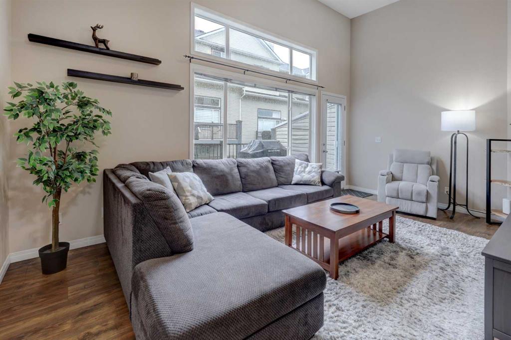 Picture for 158 Everhollow Heights SW