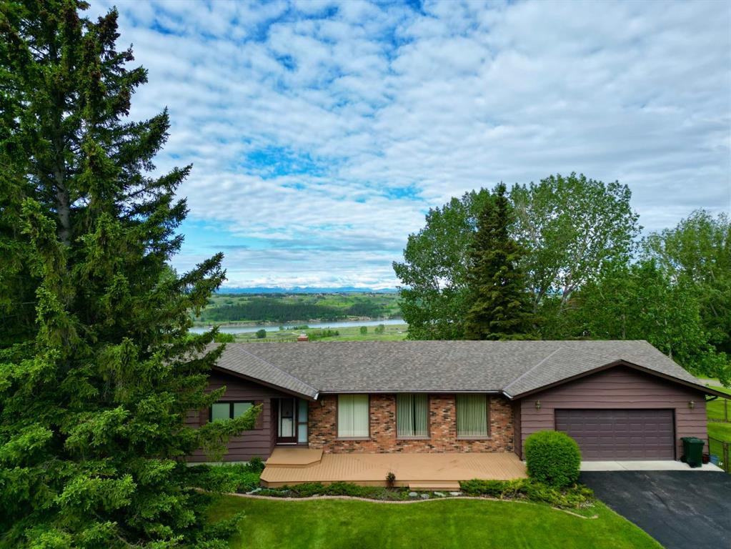Picture for 119 Bearspaw Village Crescent 