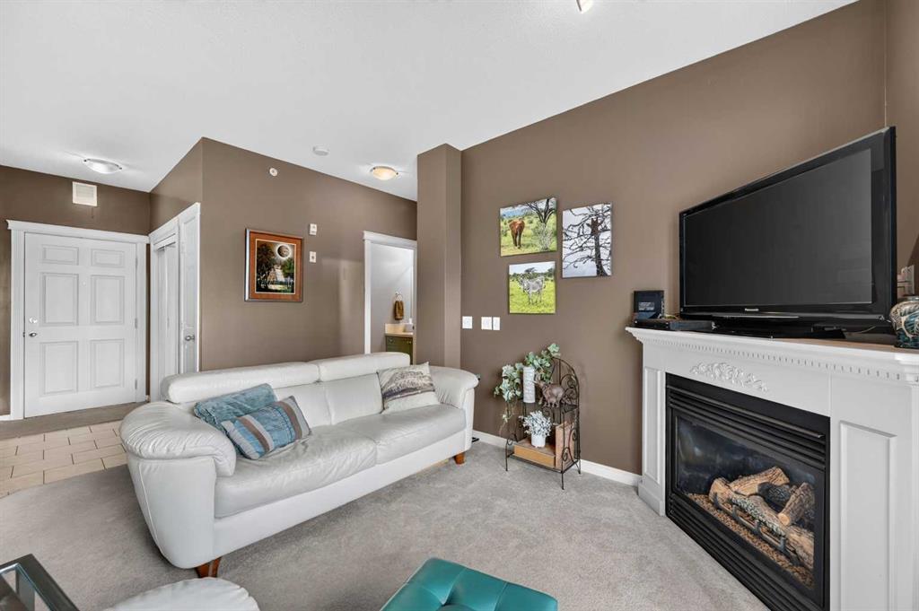 Picture for 205, 1507 Centre A Street NE