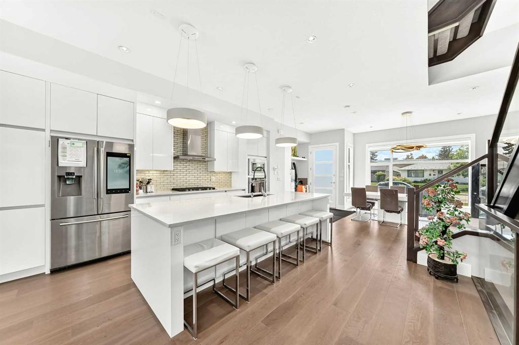 Picture for 3014 Cochrane Road NW