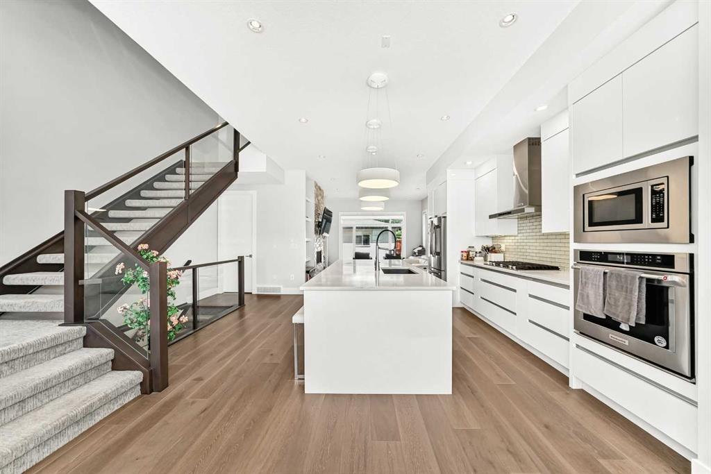 Picture for 3014 Cochrane Road NW